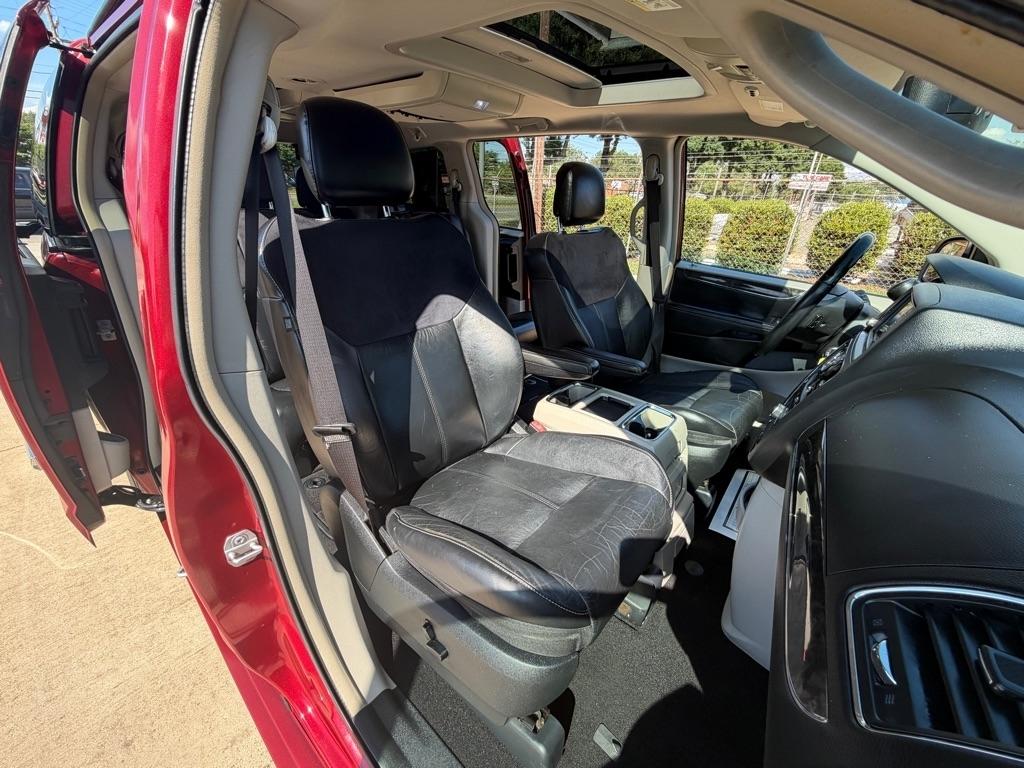 Chrysler Town & Country Limited Platinum 2015