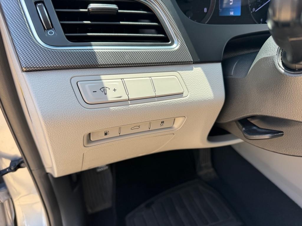 Hyundai Sonata  2016