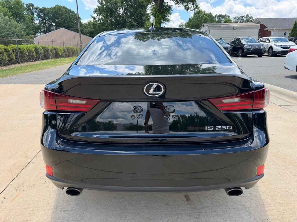 Lexus IS 250 RWD 2015