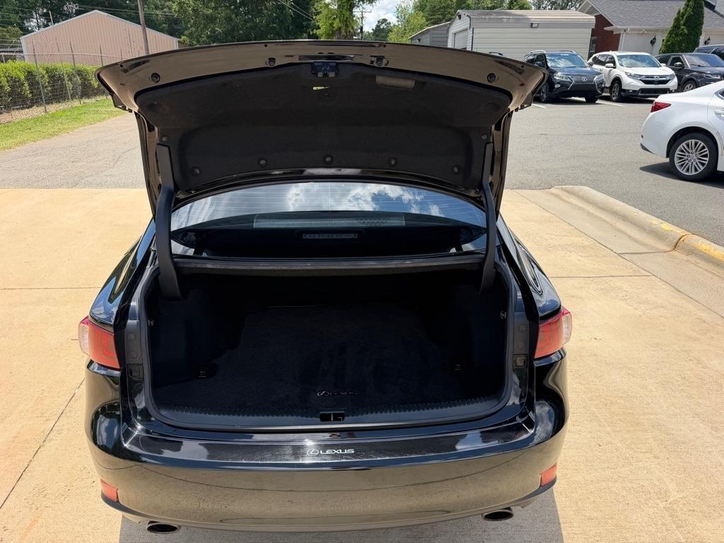 Lexus IS 250 RWD 2015