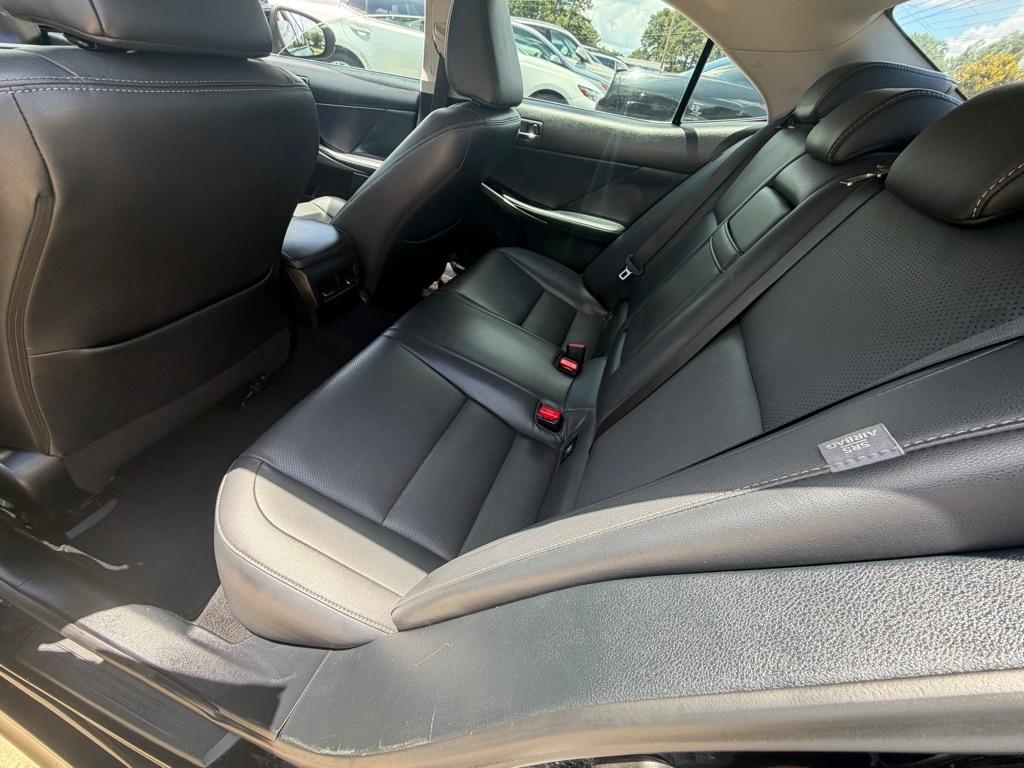 Lexus IS 250 RWD 2015