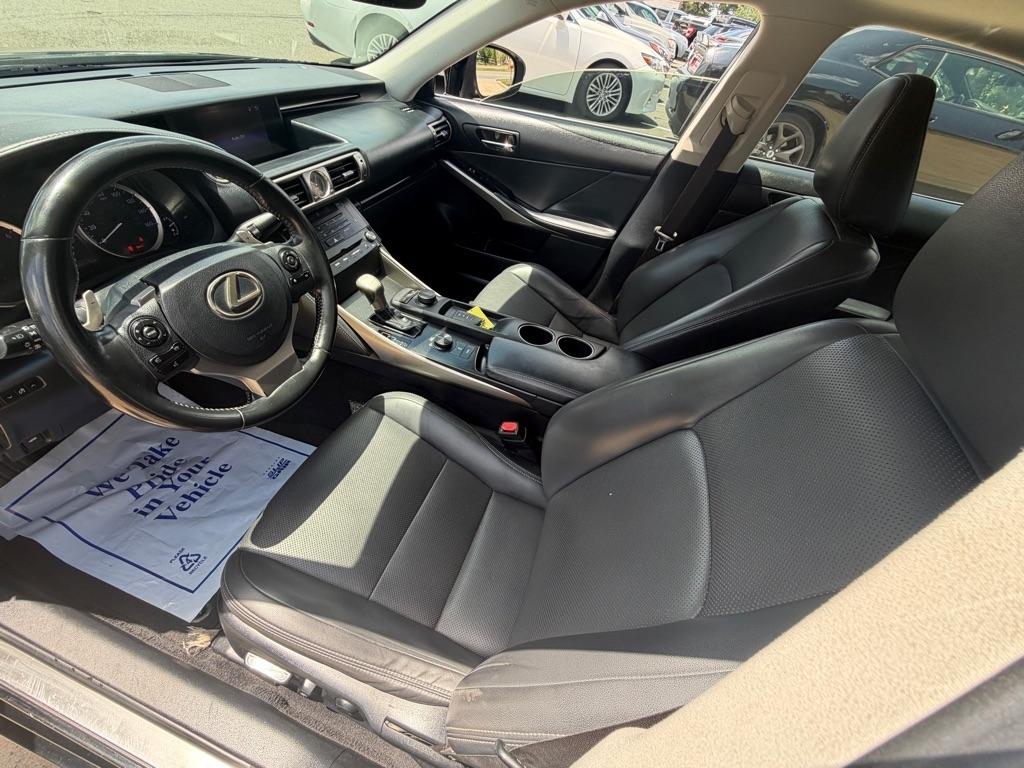 Lexus IS 250 RWD 2015