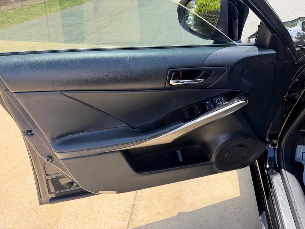 Lexus IS 250 RWD 2015