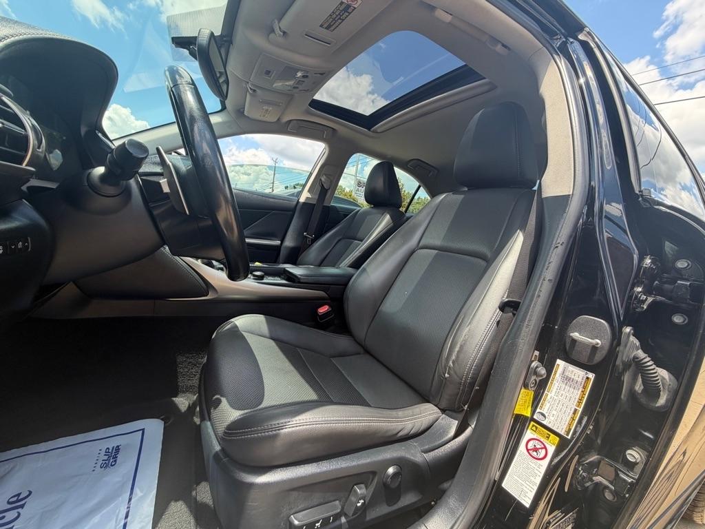 Lexus IS 250 RWD 2015