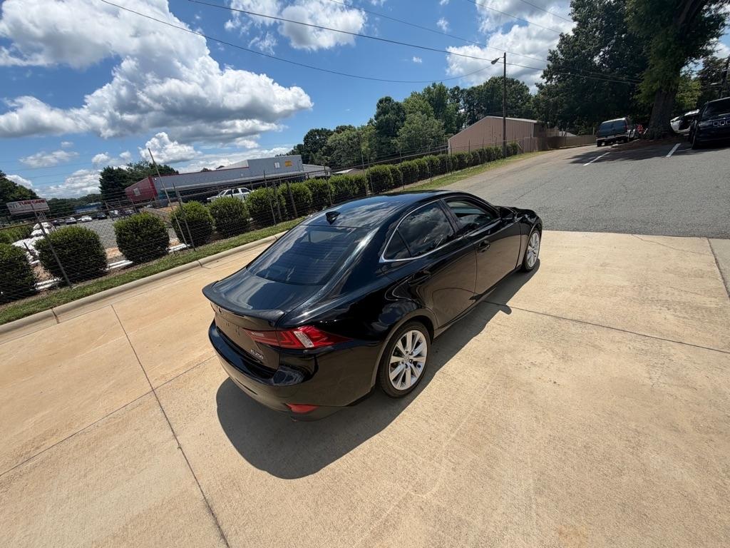 Lexus IS 250 RWD 2015