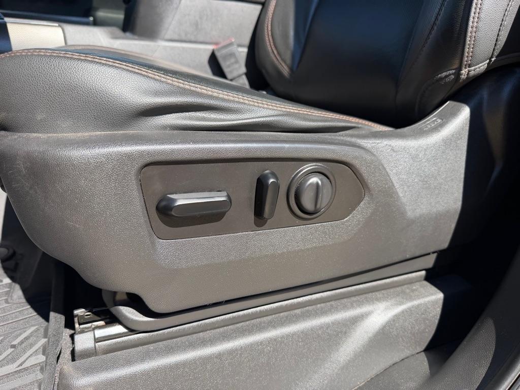 GMC Sierra 1500 AT4 Crew Cab Long Box 4WD 2020