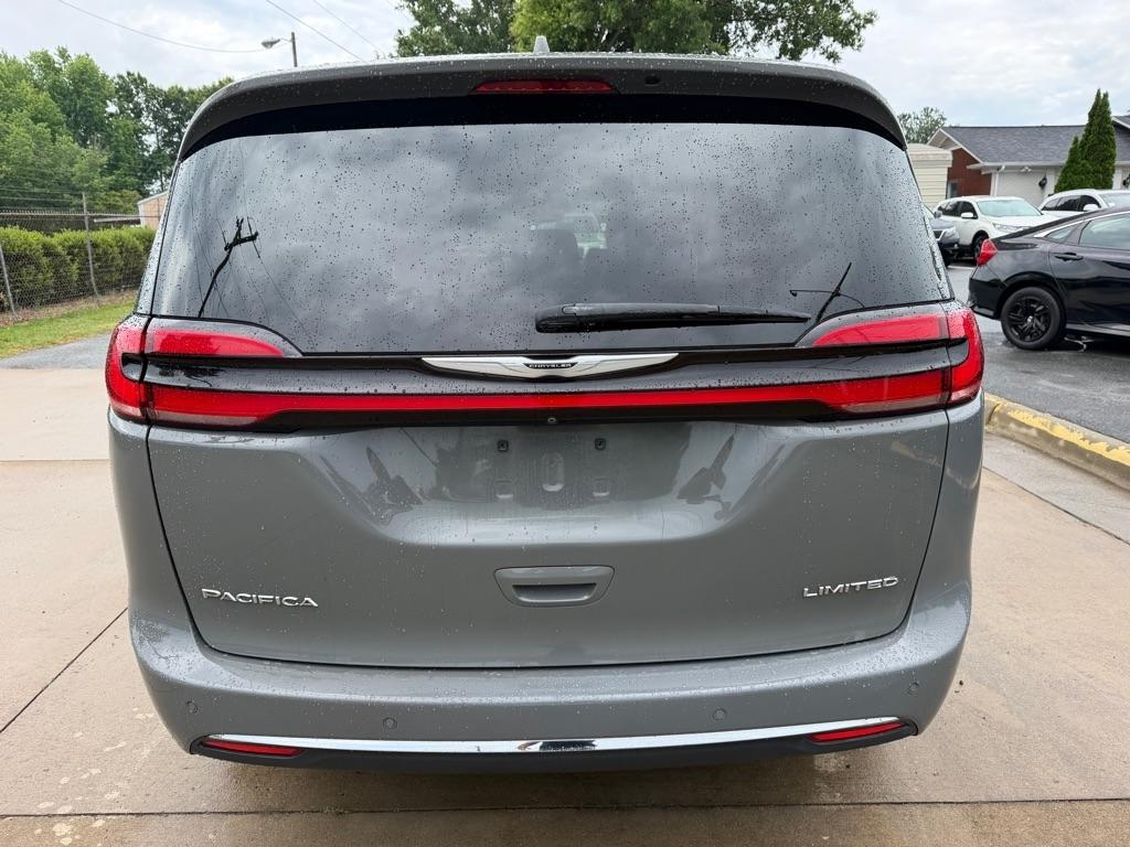 Chrysler Pacifica Limited 2022