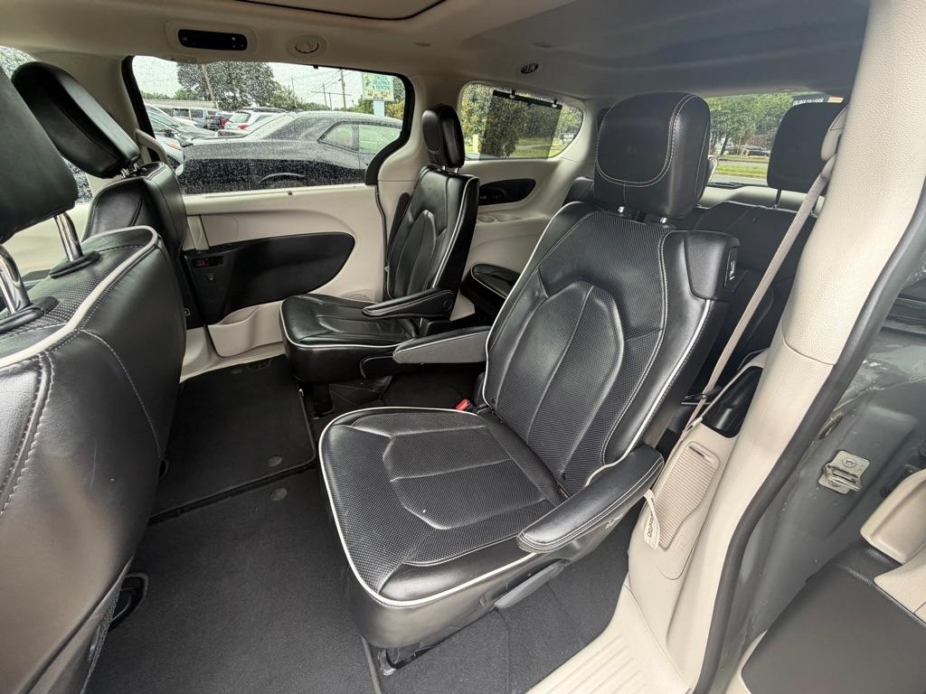Chrysler Pacifica Limited 2022
