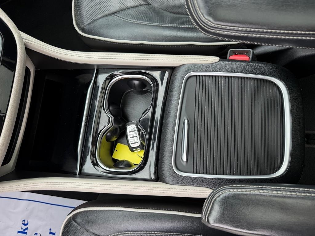 Chrysler Pacifica Limited 2022