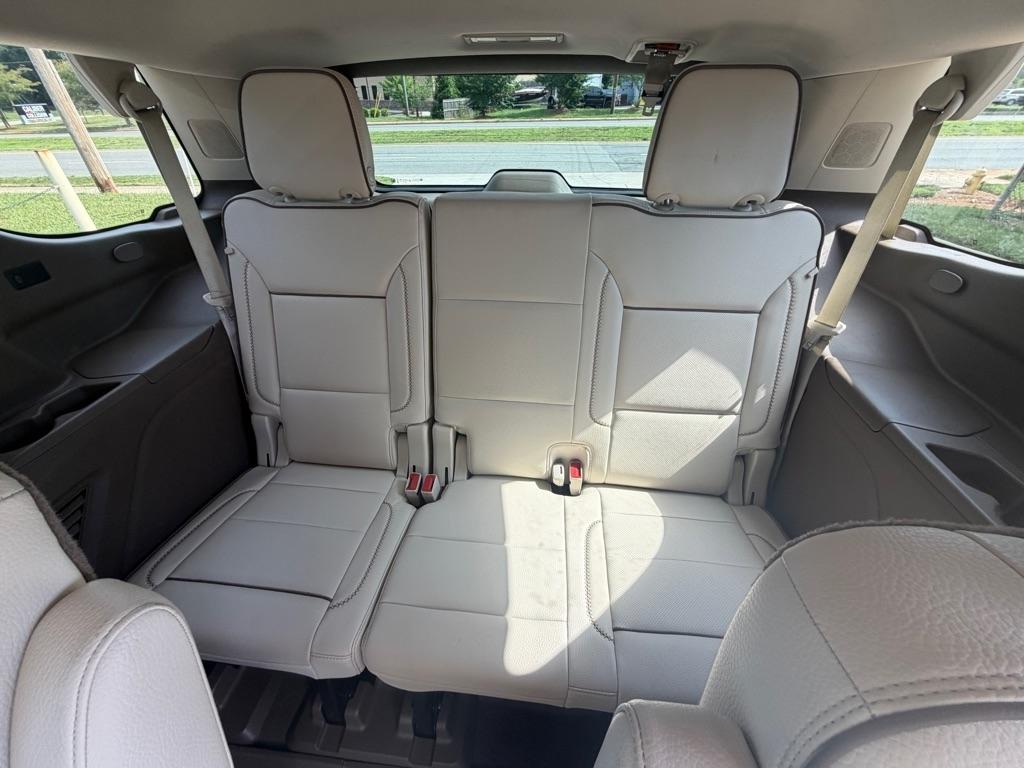 GMC Yukon Denali 4WD 2021