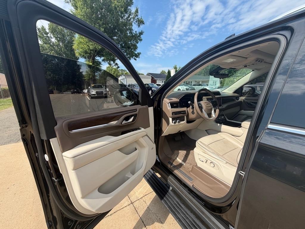 GMC Yukon Denali 4WD 2021