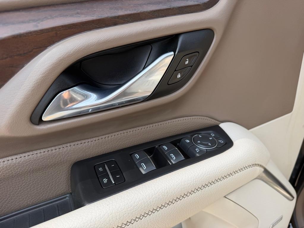 GMC Yukon Denali 4WD 2021