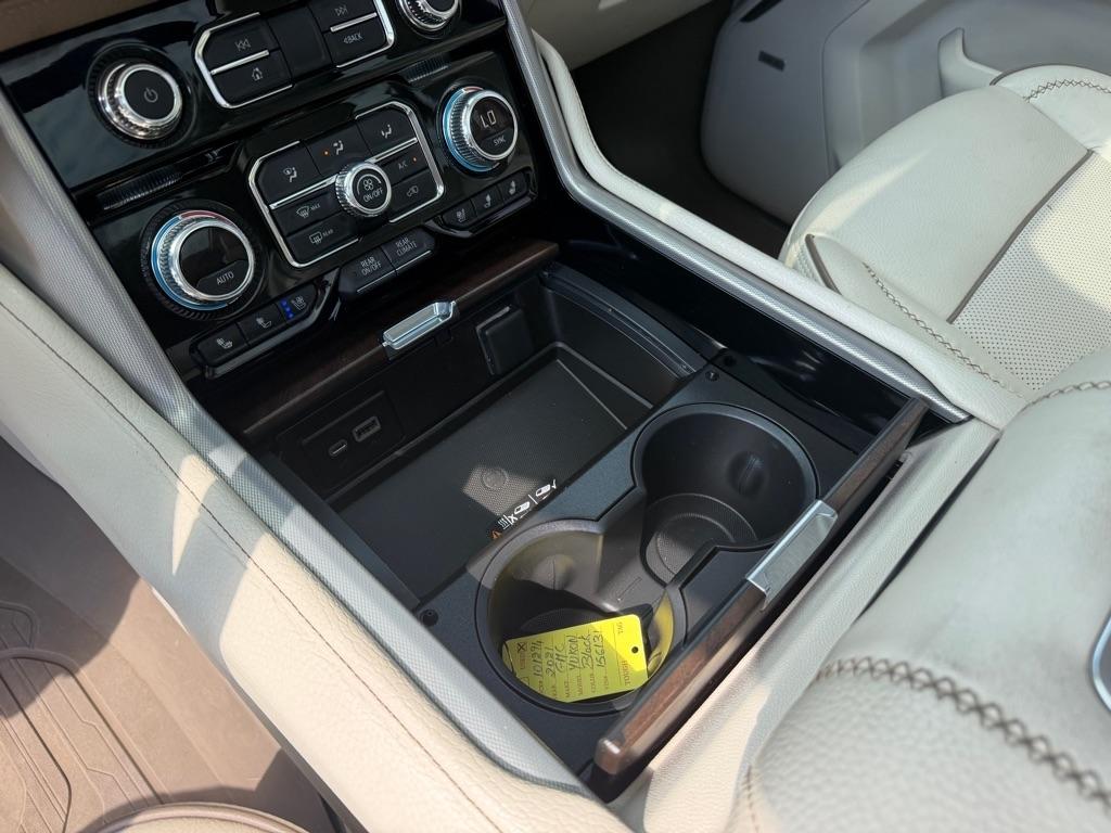 GMC Yukon Denali 4WD 2021