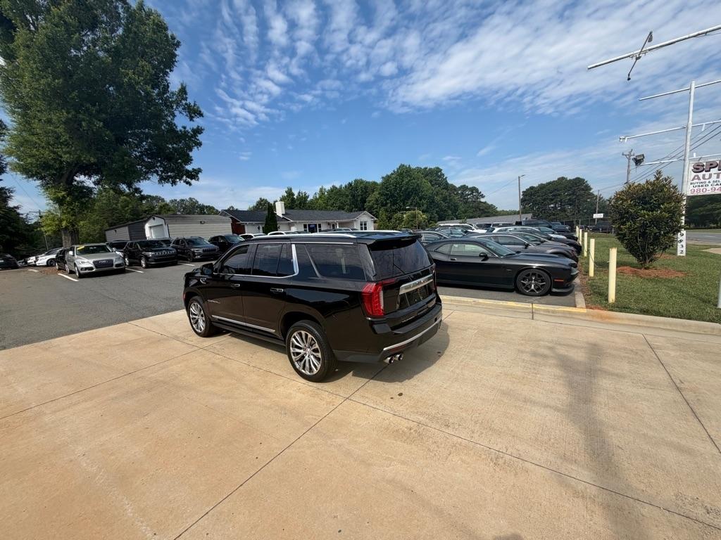GMC Yukon Denali 4WD 2021