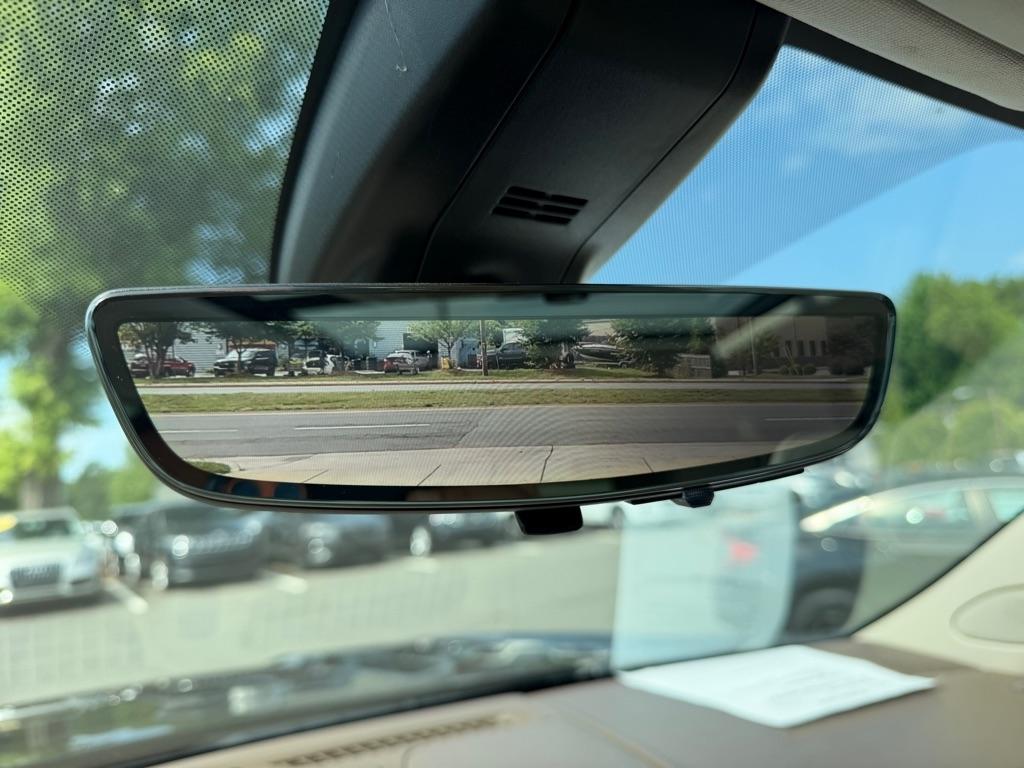 GMC Yukon Denali 4WD 2021