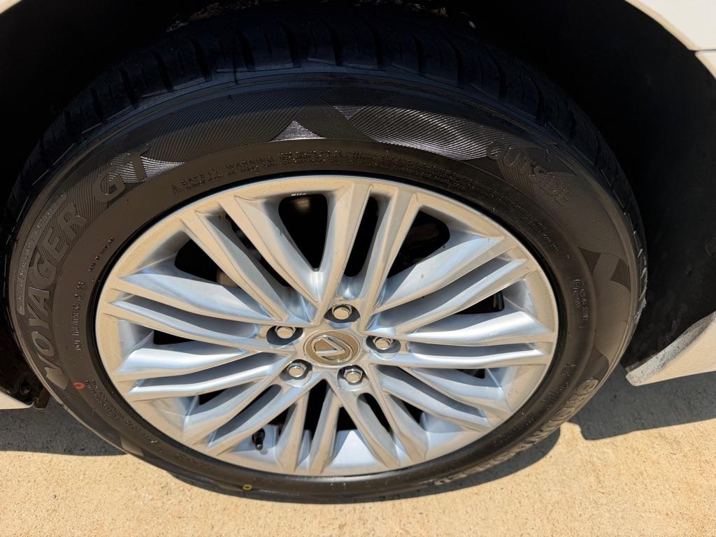 Lexus ES 350 Sedan 2013