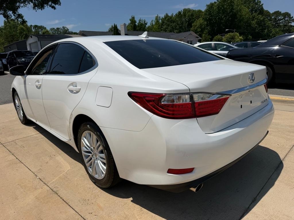 Lexus ES 350 Sedan 2013