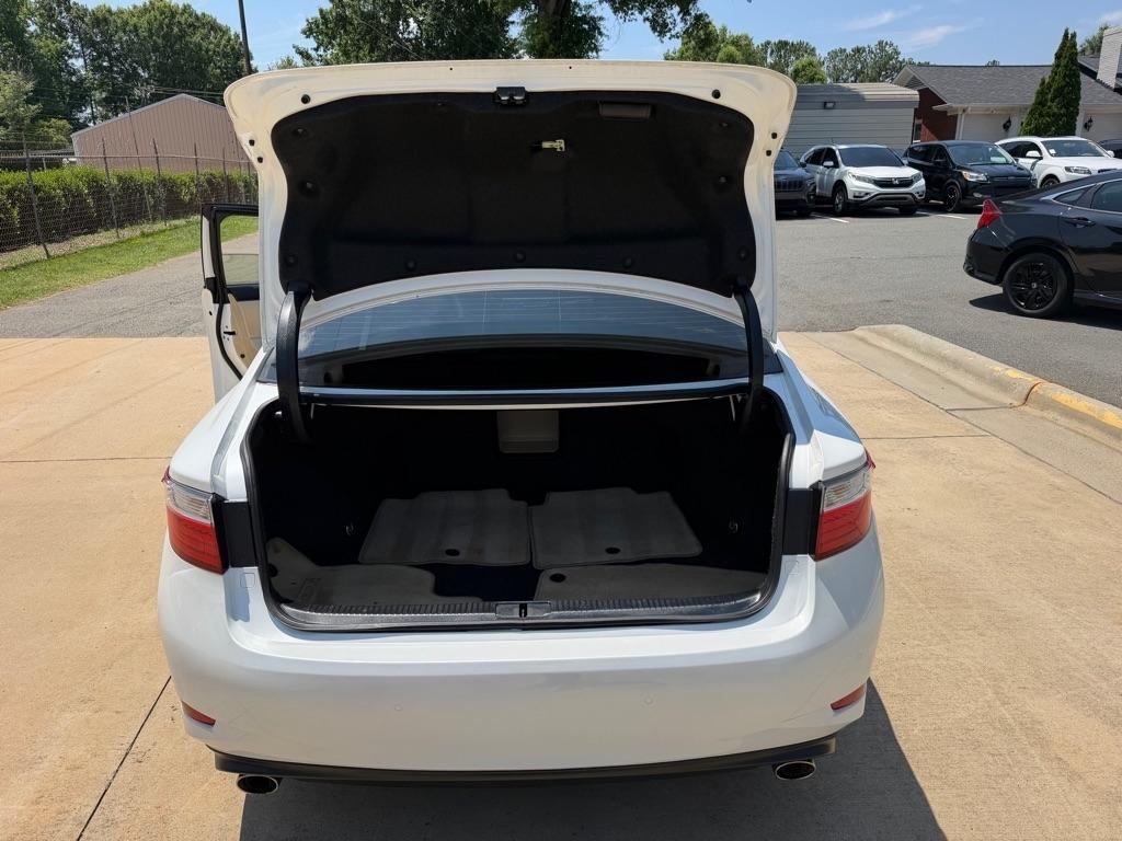 Lexus ES 350 Sedan 2013