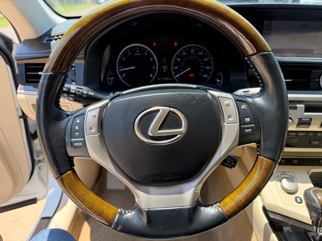 Lexus ES 350 Sedan 2013