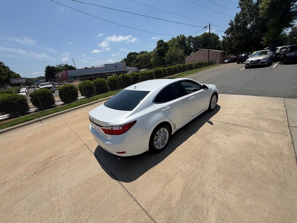 Lexus ES 350 Sedan 2013