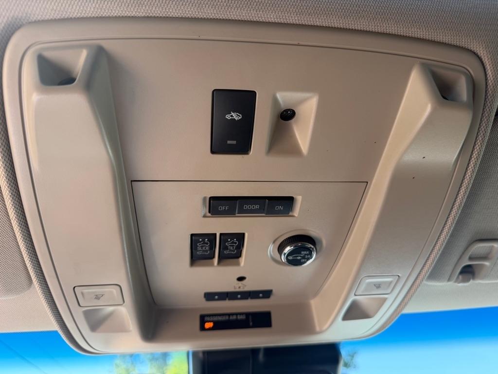 Chevrolet Tahoe LTZ 2WD 2015