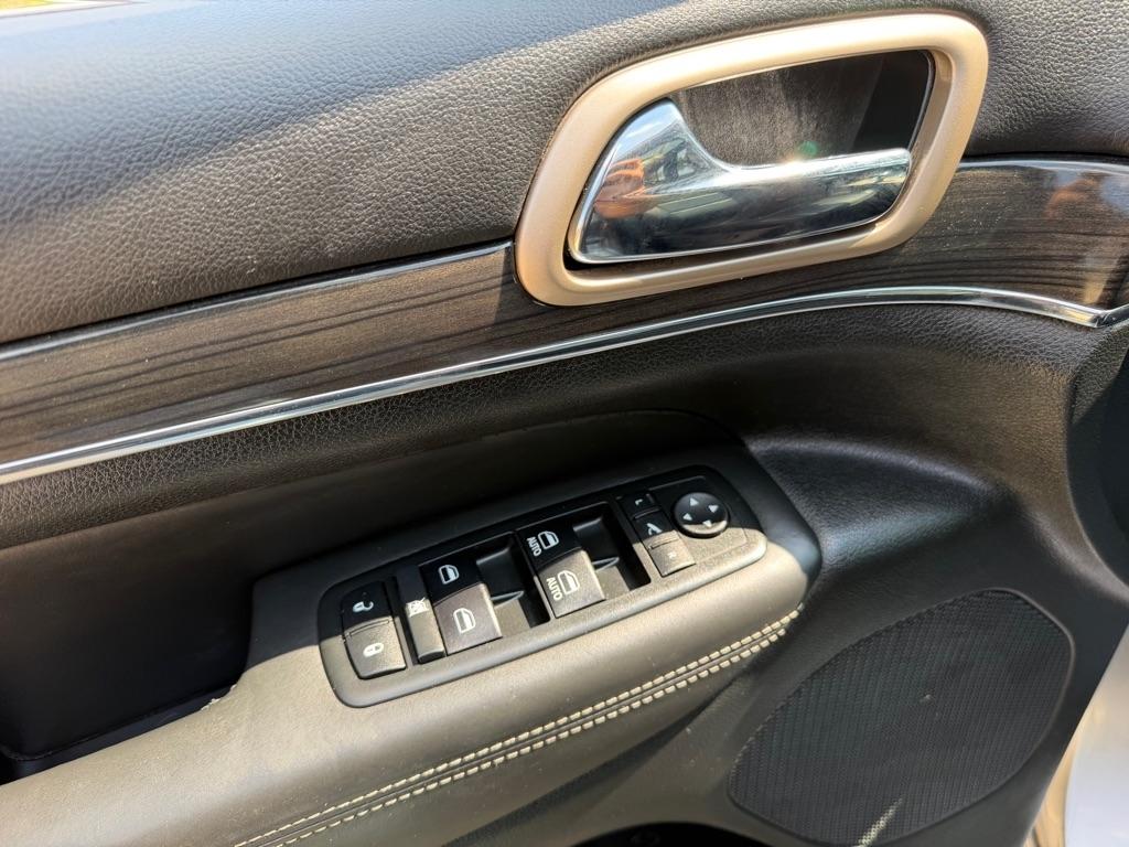 Jeep Grand Cherokee Overland 2WD 2014