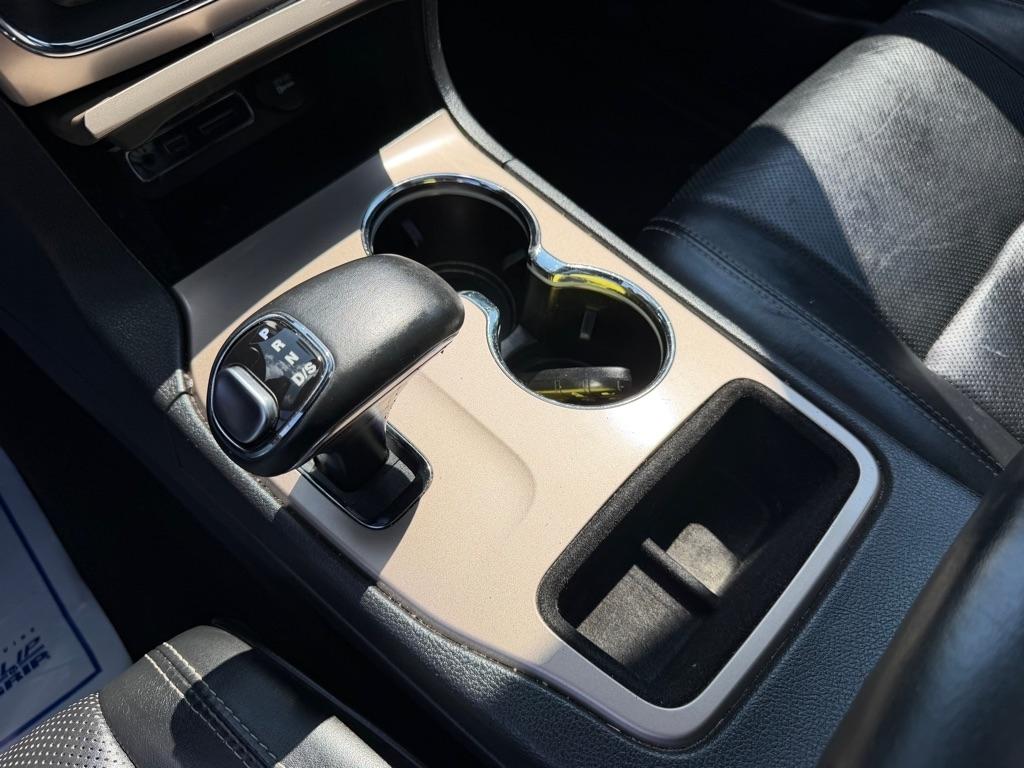 Jeep Grand Cherokee Overland 2WD 2014