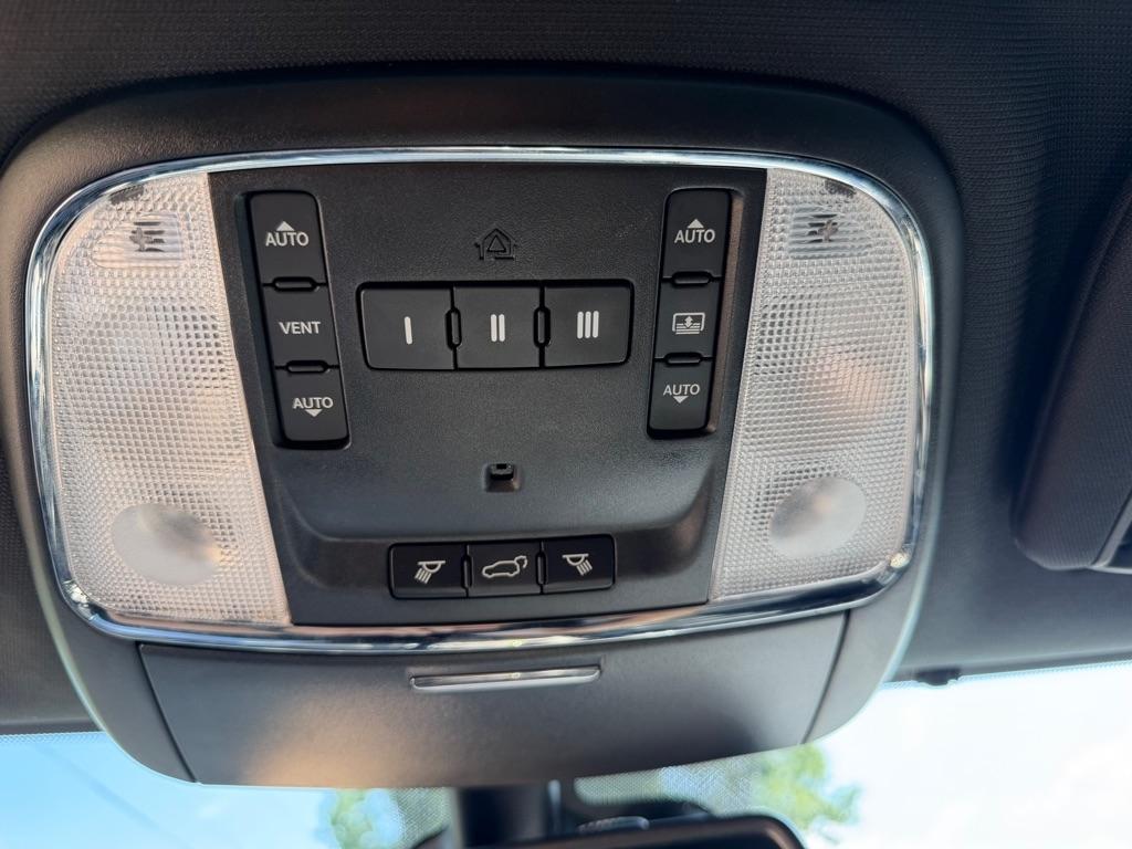 Jeep Grand Cherokee Overland 2WD 2014