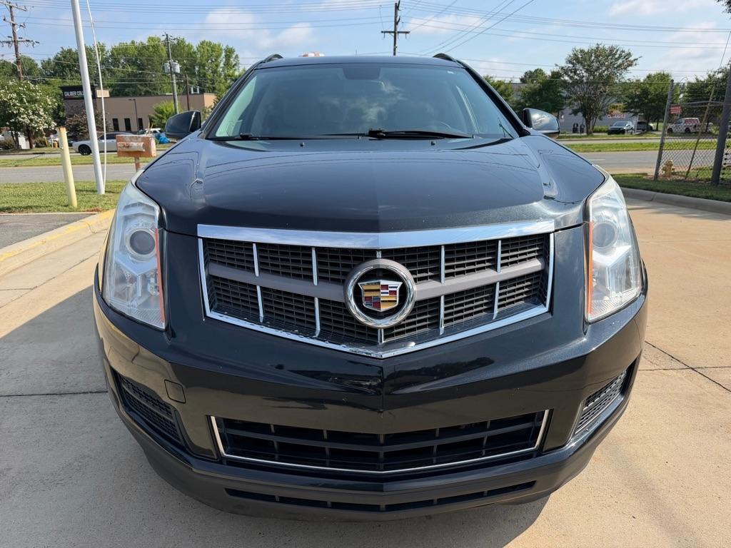 Cadillac SRX Base 2012