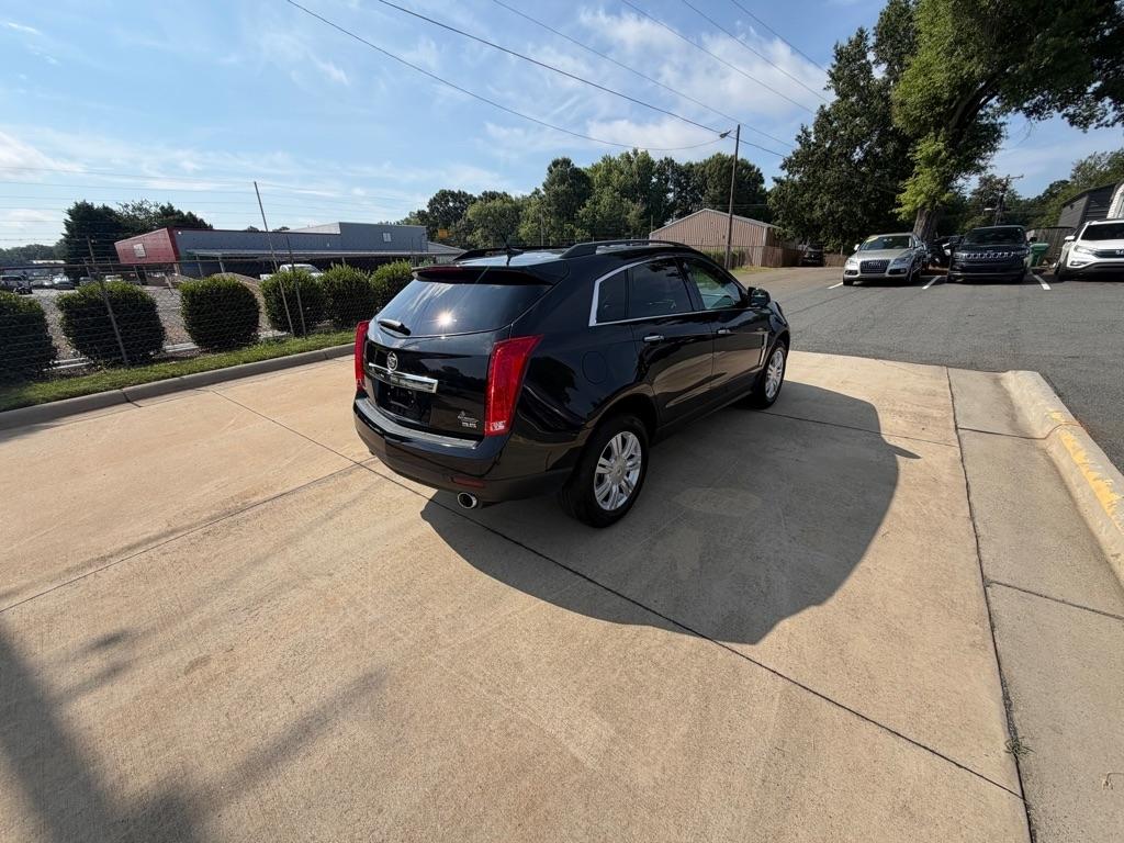 Cadillac SRX Base 2012