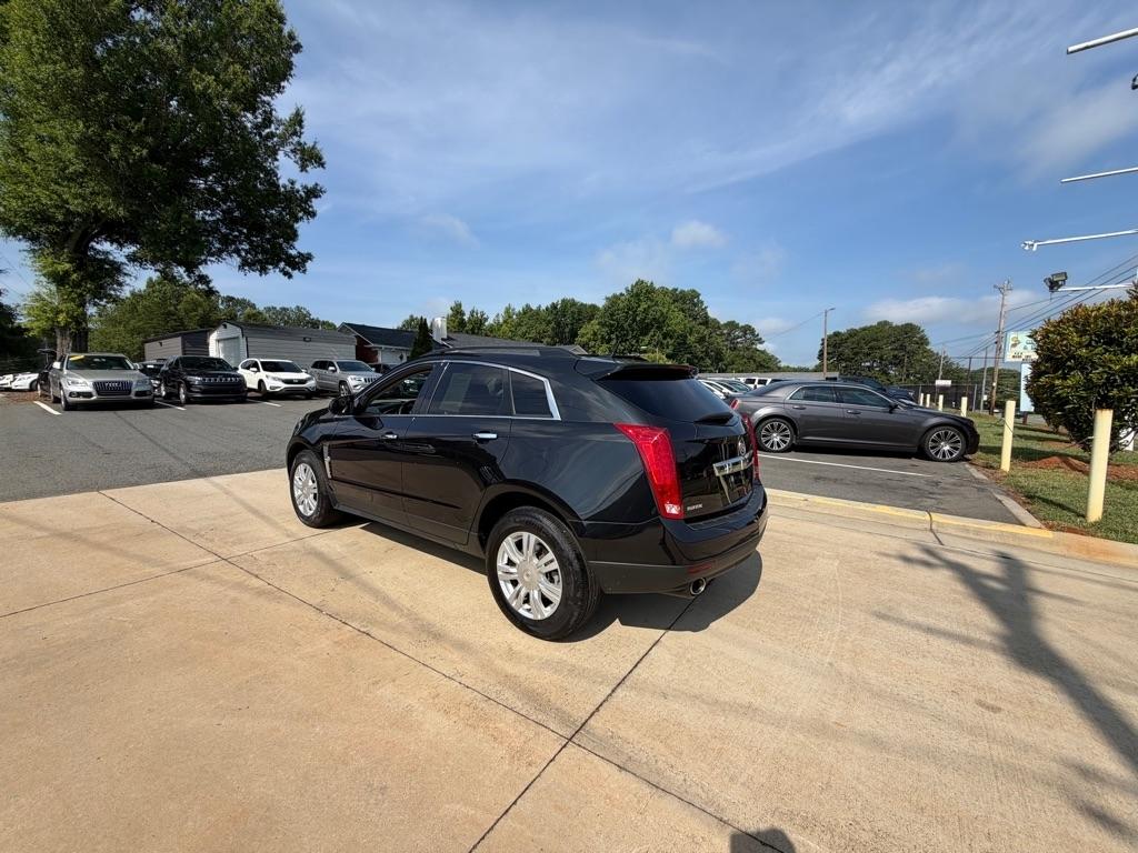 Cadillac SRX Base 2012