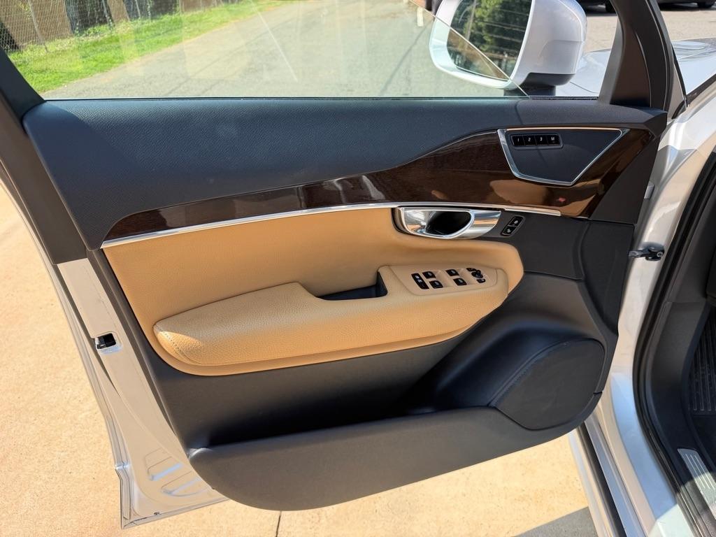 Volvo XC90 T6 Momentum AWD 2016