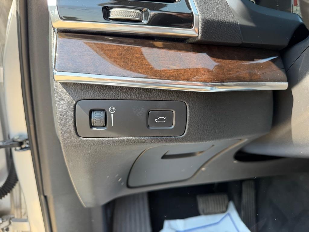 Volvo XC90 T6 Momentum AWD 2016