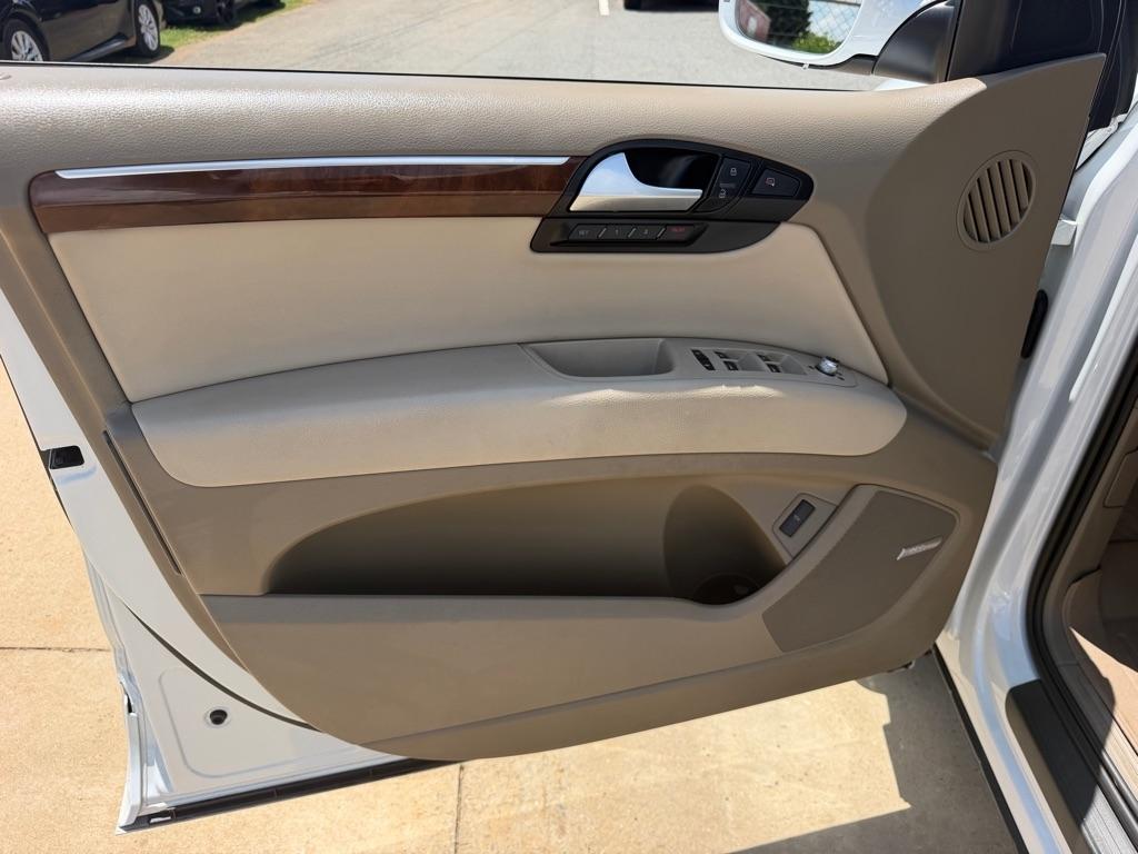 Audi Q7 3.0T Premium Plus quattro 2015