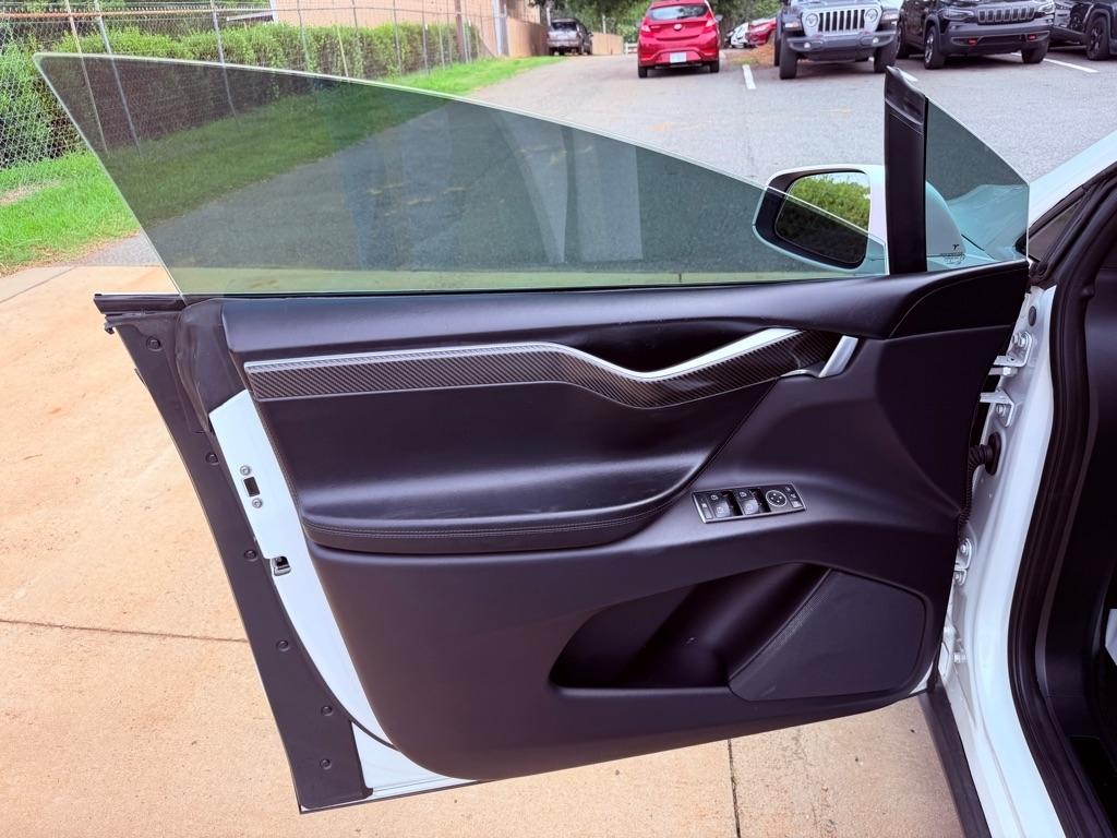 Tesla Model X 90D 2016