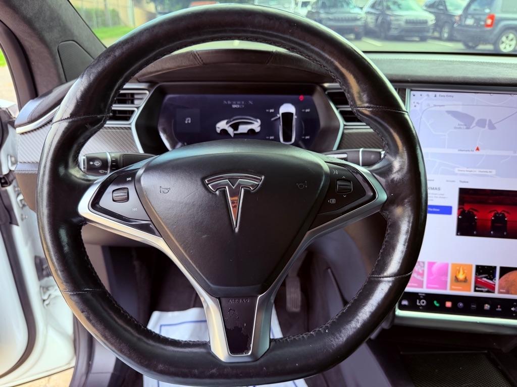Tesla Model X 90D 2016