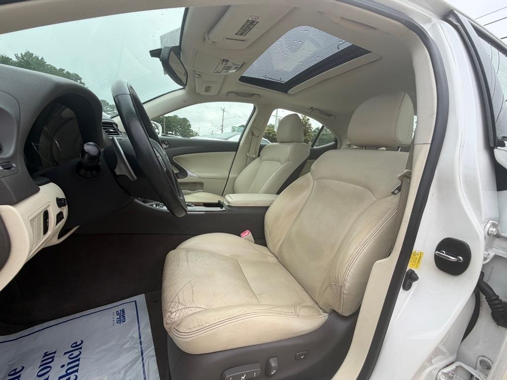 Lexus IS 250 RWD 2012