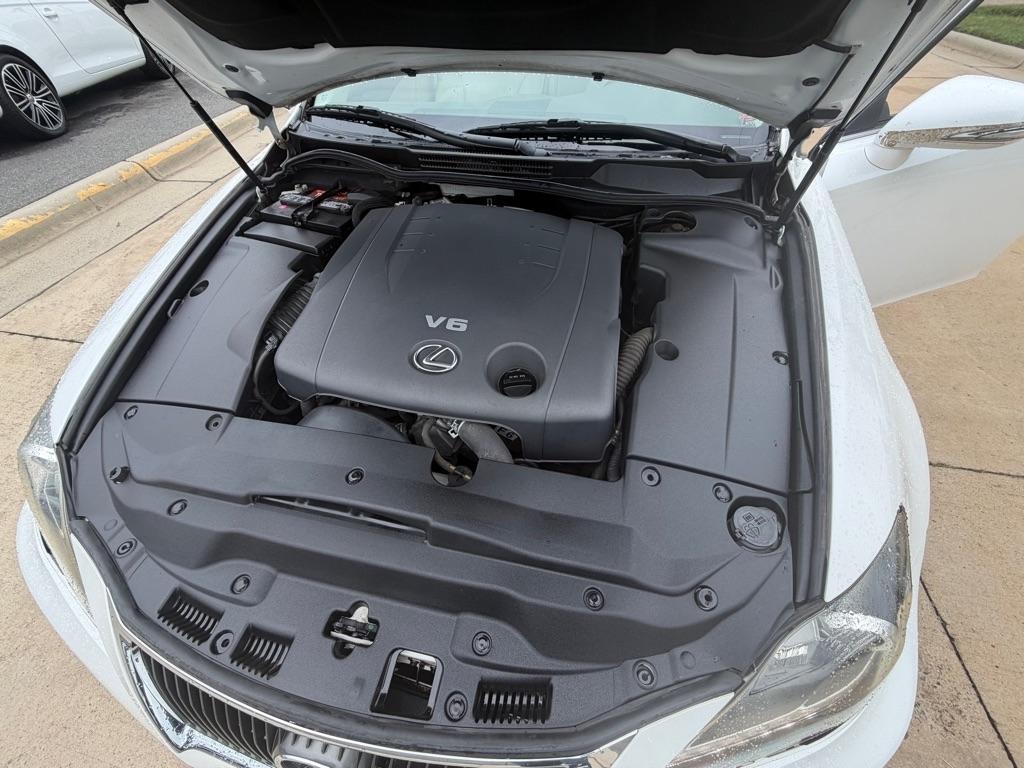 Lexus IS 250 RWD 2012
