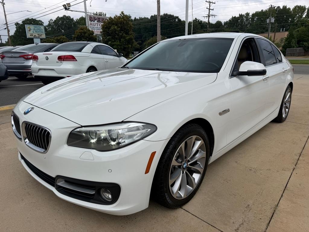 BMW 5-Series 528i 2016