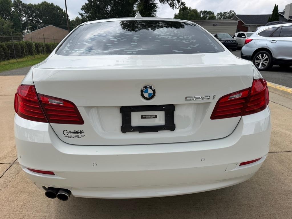 BMW 5-Series 528i 2016