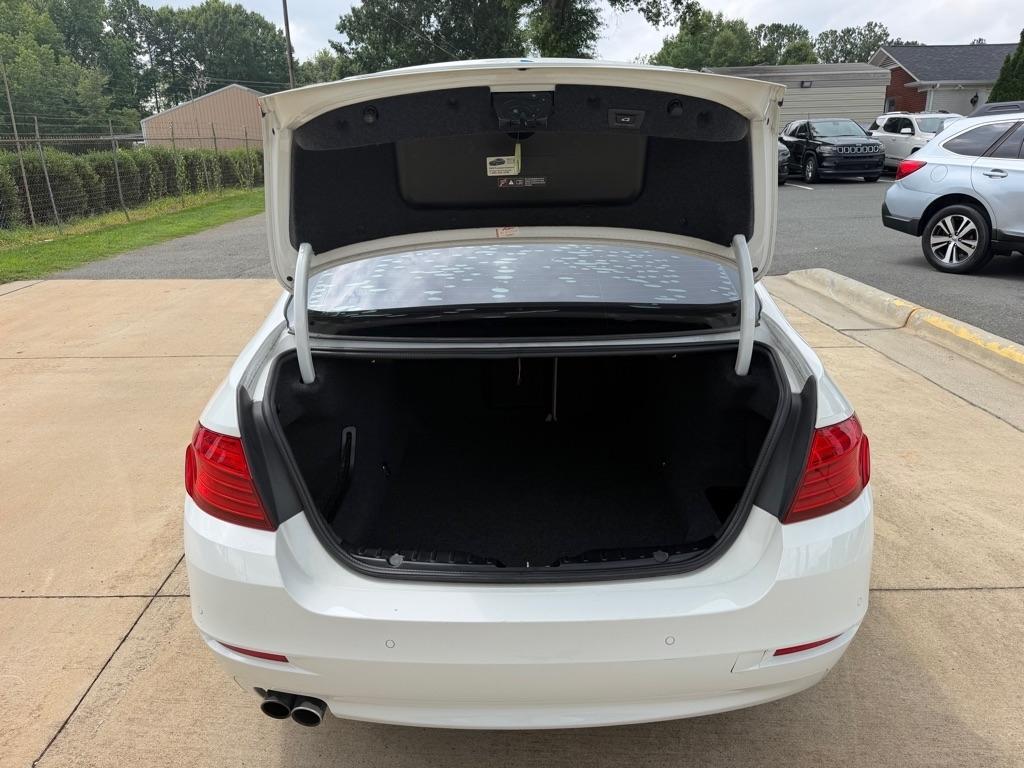 BMW 5-Series 528i 2016