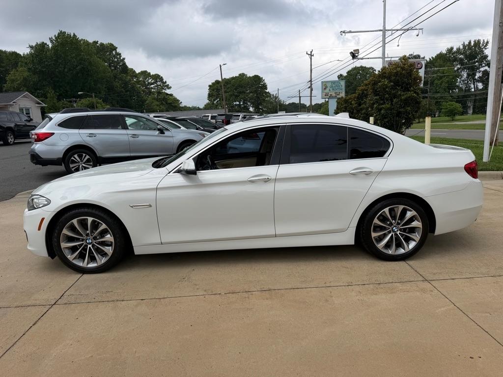 BMW 5-Series 528i 2016