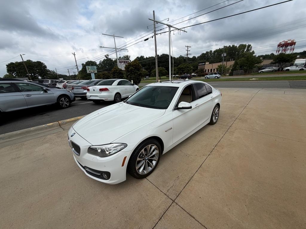 BMW 5-Series 528i 2016