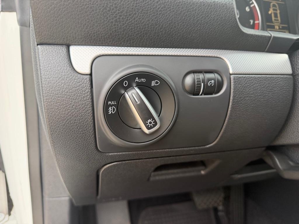 Volkswagen Eos Executive 2015