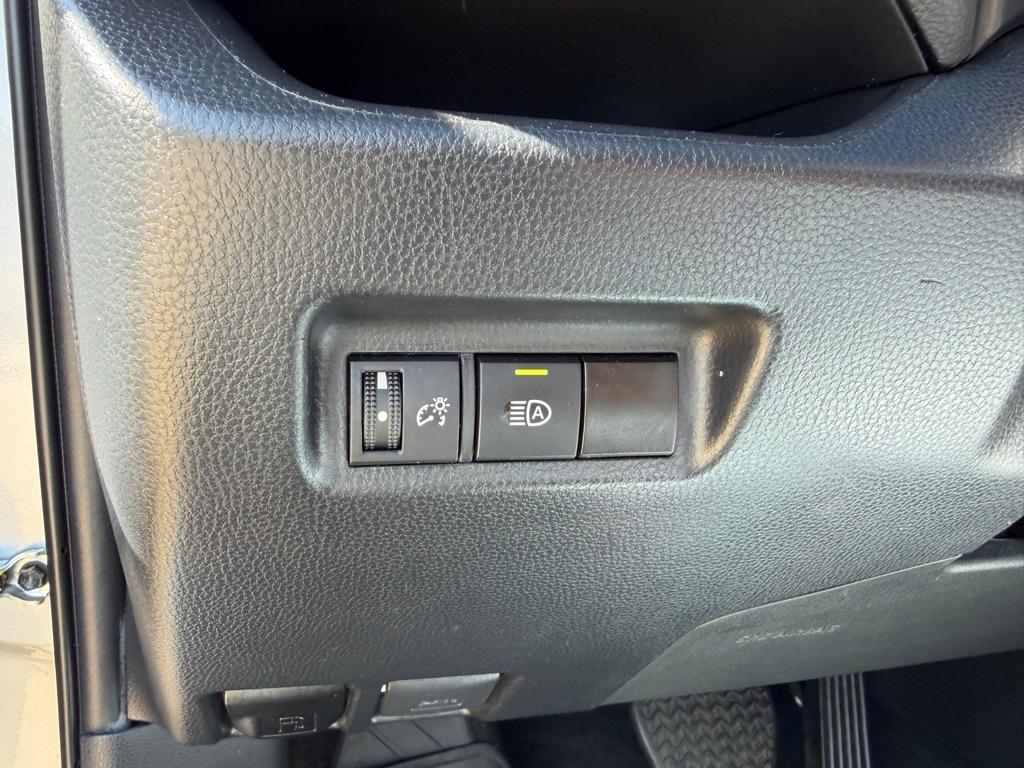 Toyota RAV4 LE 2024