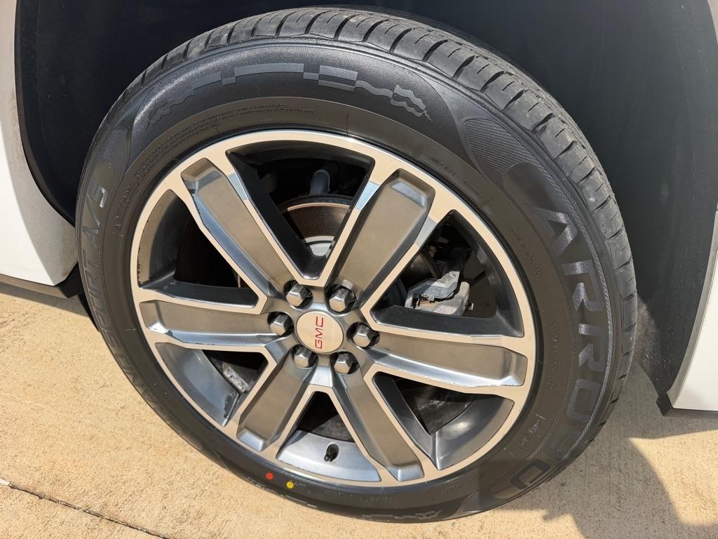 GMC Acadia Denali AWD 2019