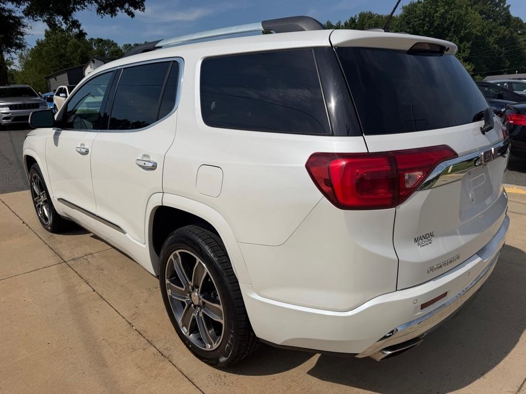 GMC Acadia Denali AWD 2019