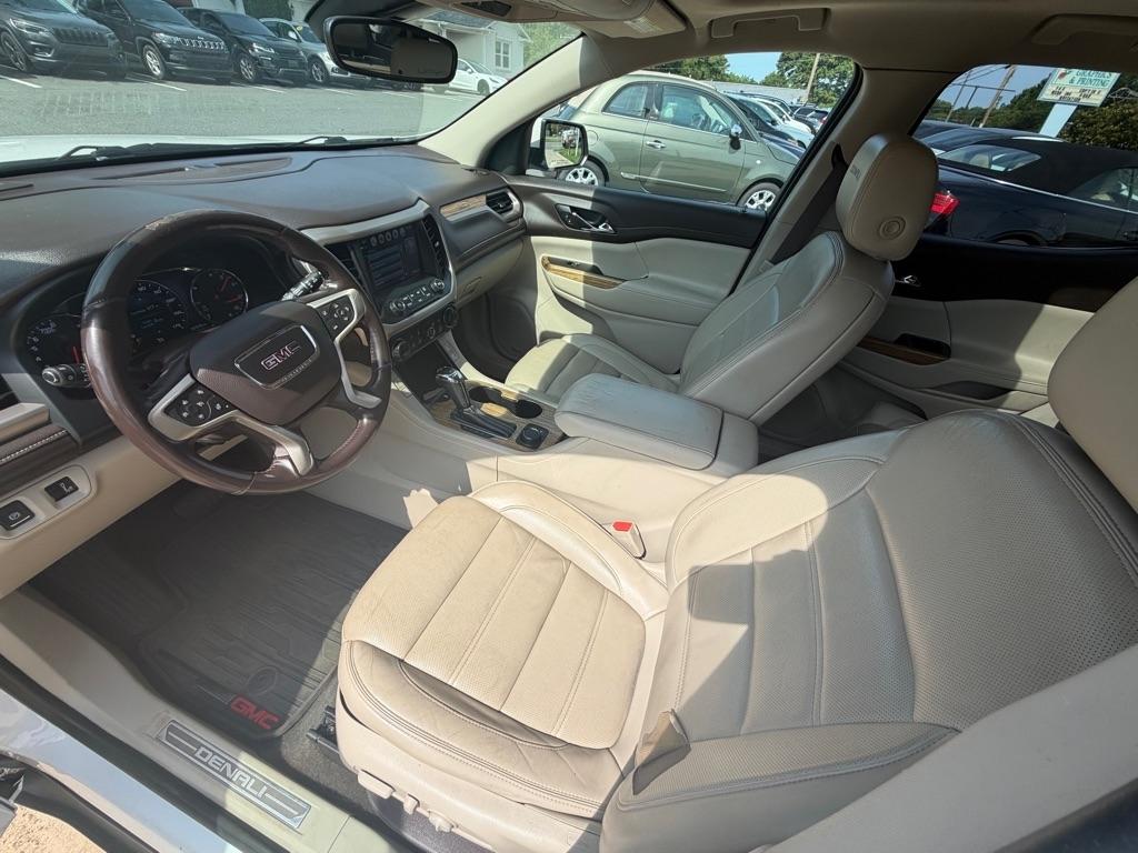 GMC Acadia Denali AWD 2019