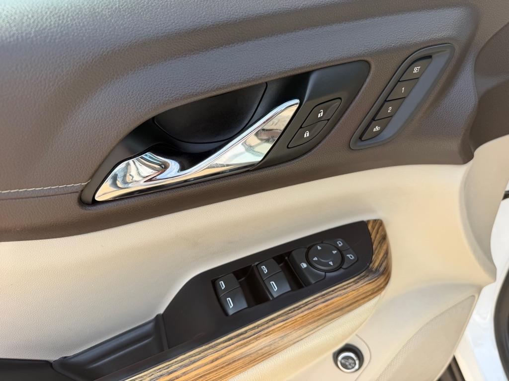 GMC Acadia Denali AWD 2019