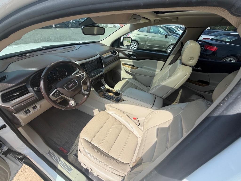 GMC Acadia Denali AWD 2019
